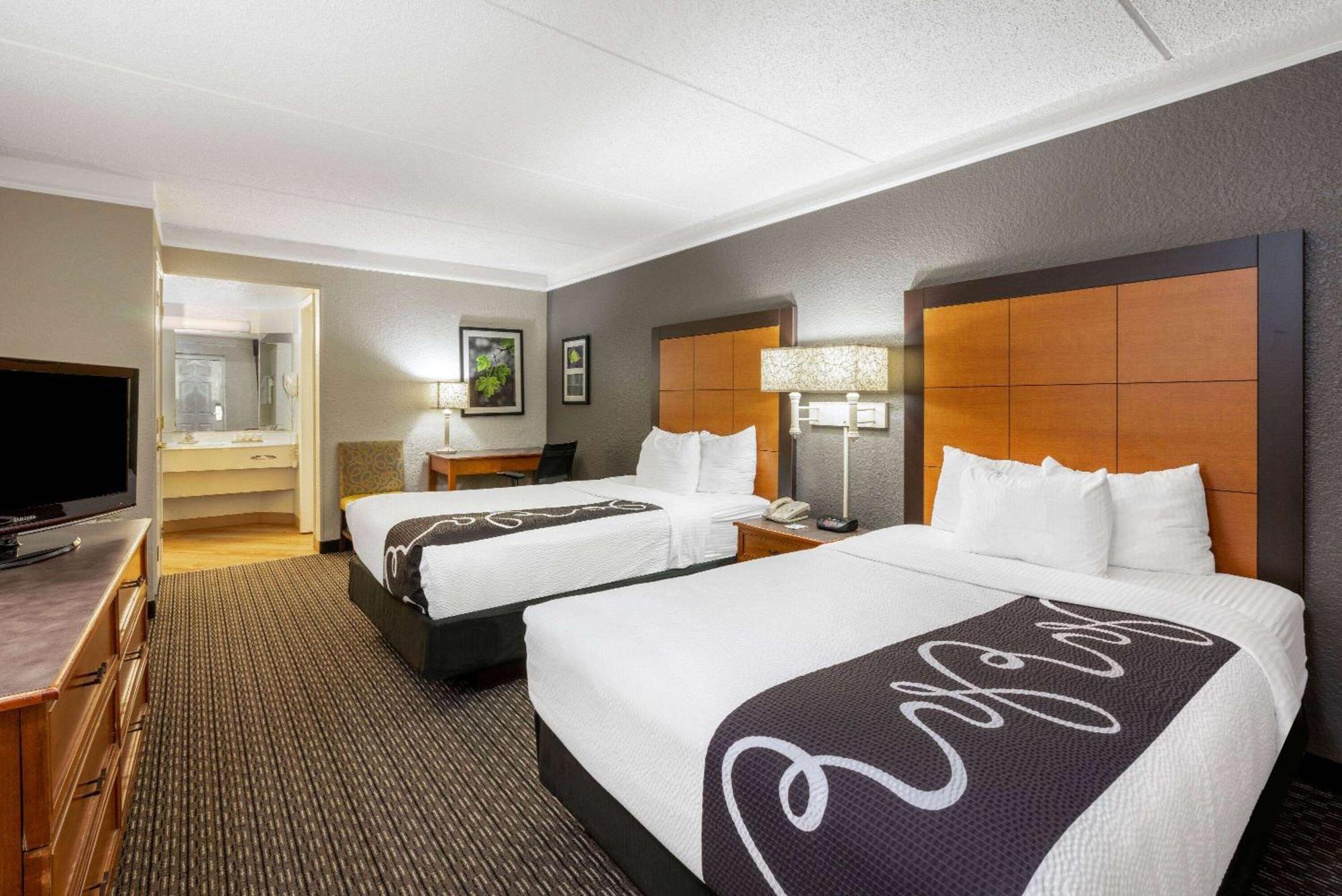 Hotel Super 8 By Wyndham The Woodlands North Exterior foto