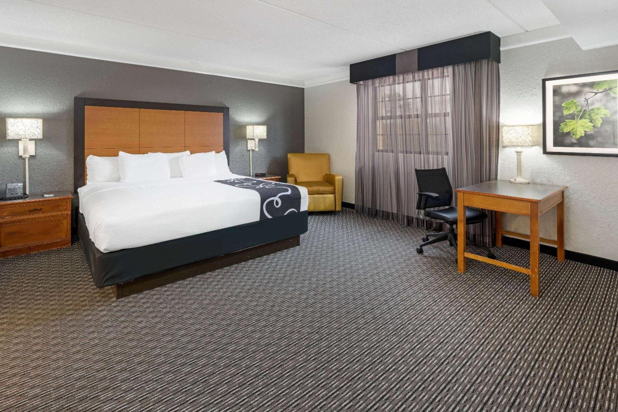 Hotel Super 8 By Wyndham The Woodlands North Exterior foto